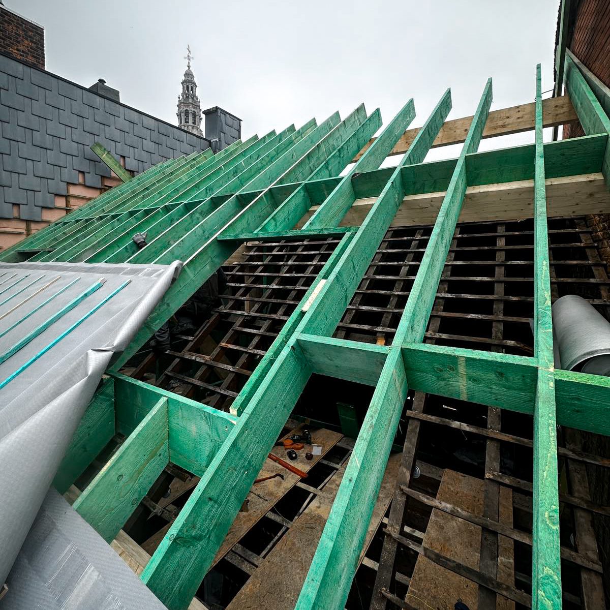 Transformation complète de la toiture au cœur de Louvain - Image 6