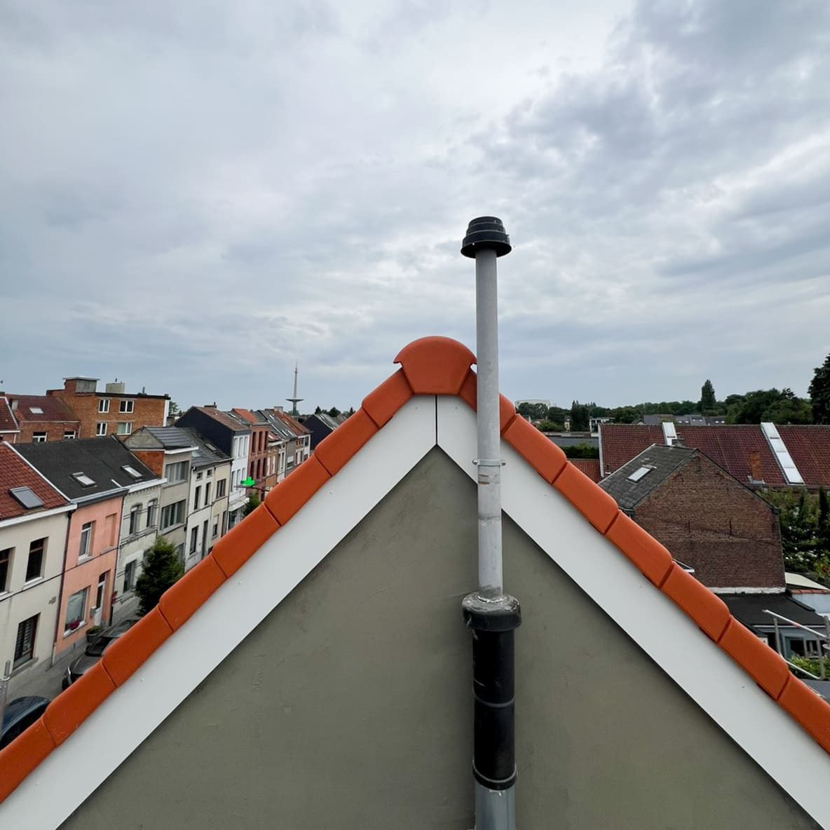 Complete dakrenovatie met sarkingisolatie in Mechelen - Image 9